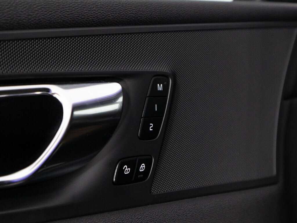 Volvo XC60 с пробегом — 2021 год. Фото: #21