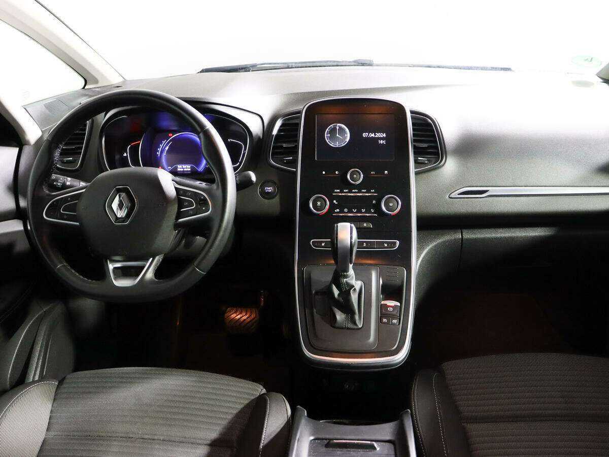 Renault Scenic с пробегом — 2019 год. Фото: #9