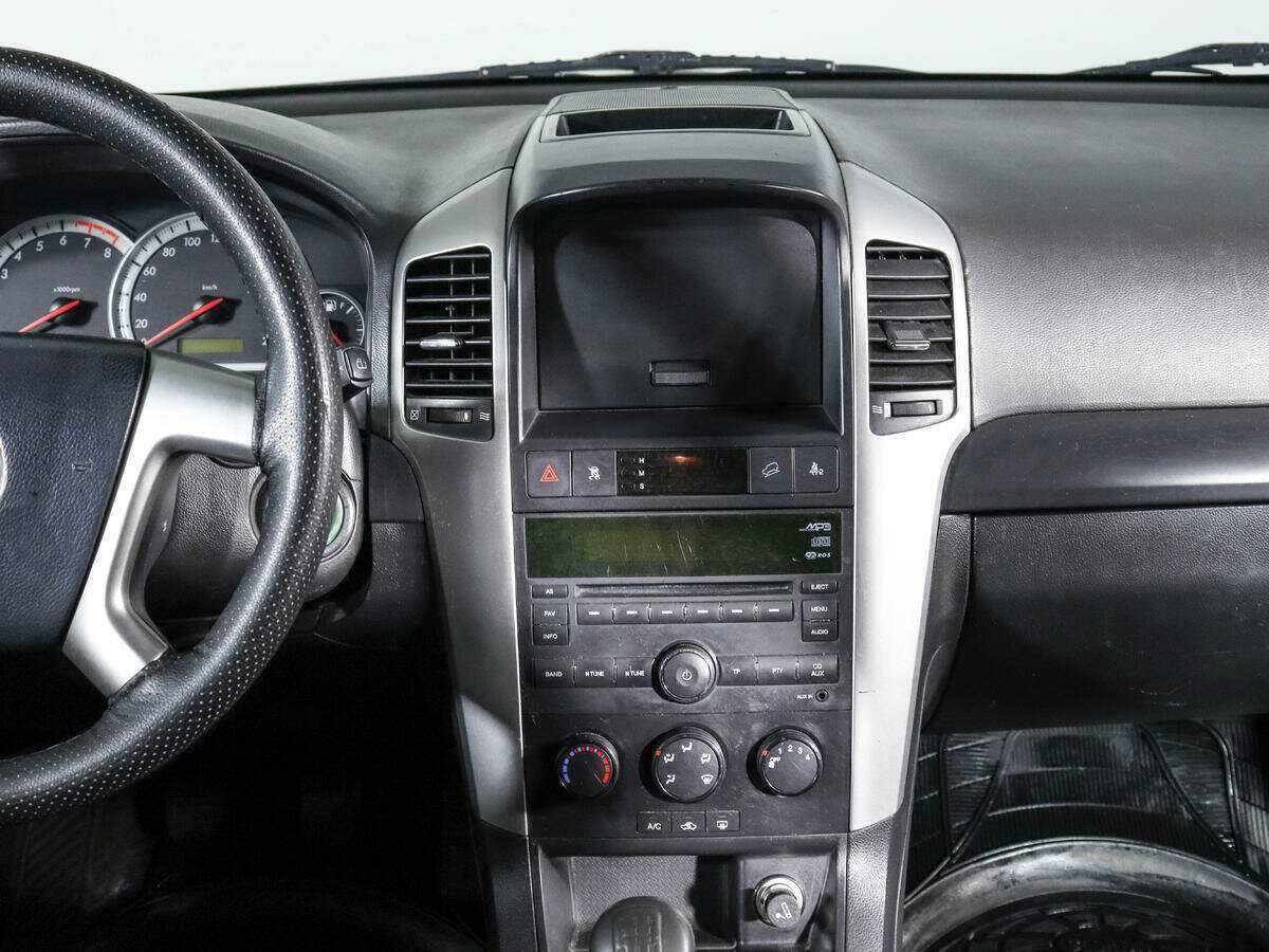 Chevrolet Captiva с пробегом — 2008 год. Фото: #10