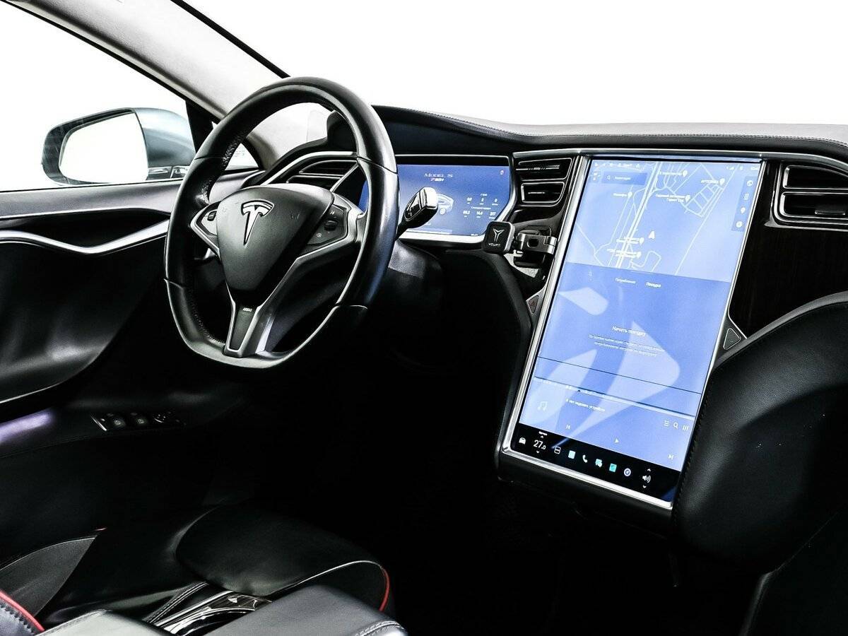 Tesla Model S с пробегом — 2013 год. Фото: #8