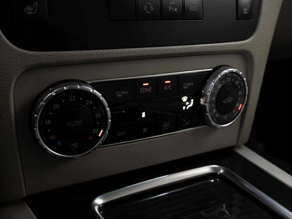 Mercedes-Benz GLK-Класс с пробегом — 2013 год. Фото: #23