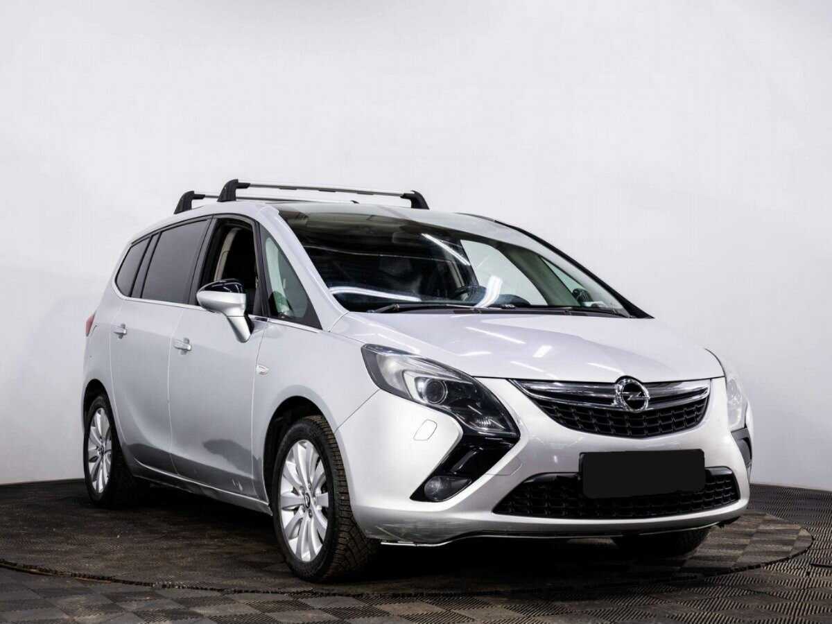 Opel Zafira с пробегом — 2013 год. Фото: #2