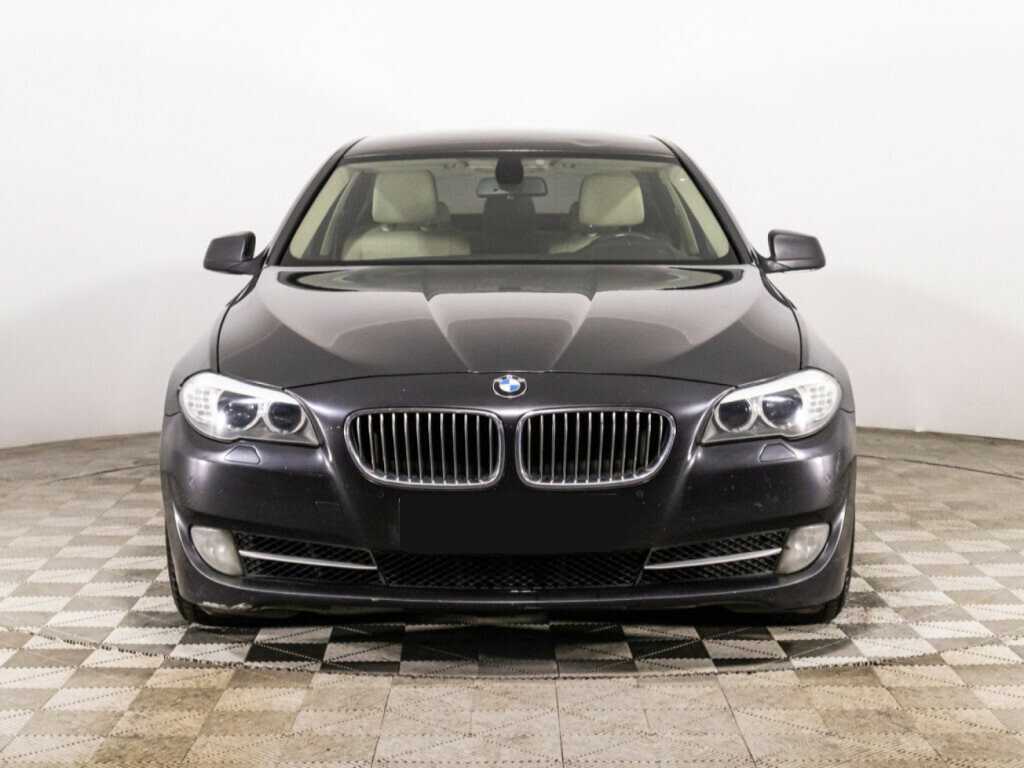 BMW 5 серии с пробегом — 2012 год. Фото: #1