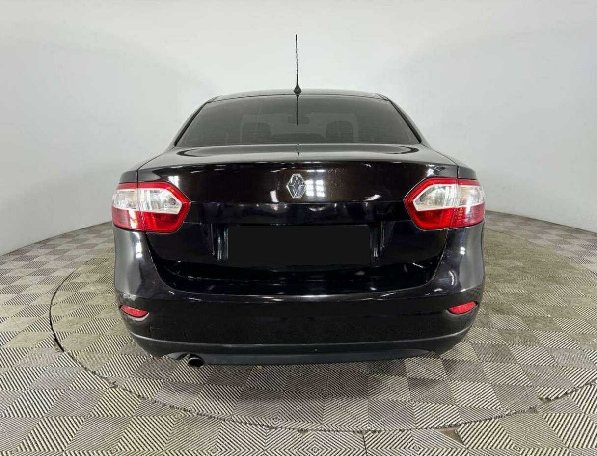 Renault Fluence с пробегом — 2014 год. Фото: #2