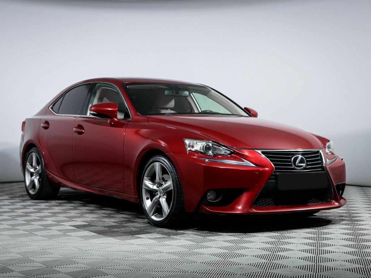 Lexus IS с пробегом — 2013 год. Фото: #2