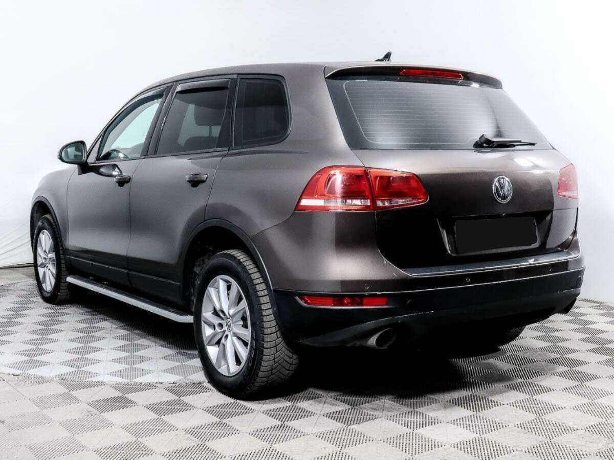 Volkswagen Touareg с пробегом — 2010 год. Фото: #4