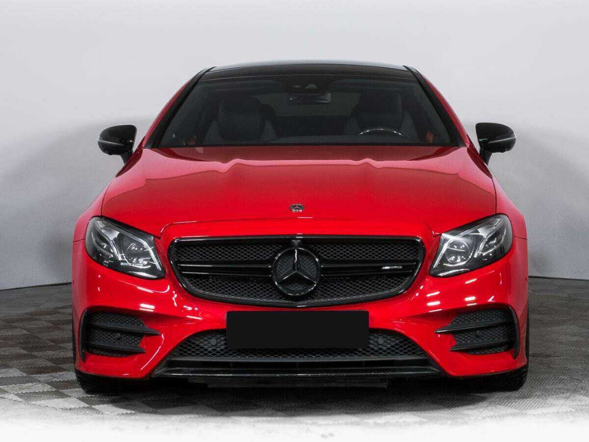 Mercedes-Benz E-Класс AMG с пробегом — 2019 год. Фото: #1
