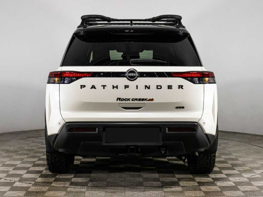 Nissan Pathfinder с пробегом — 2023 год. Фото: #4