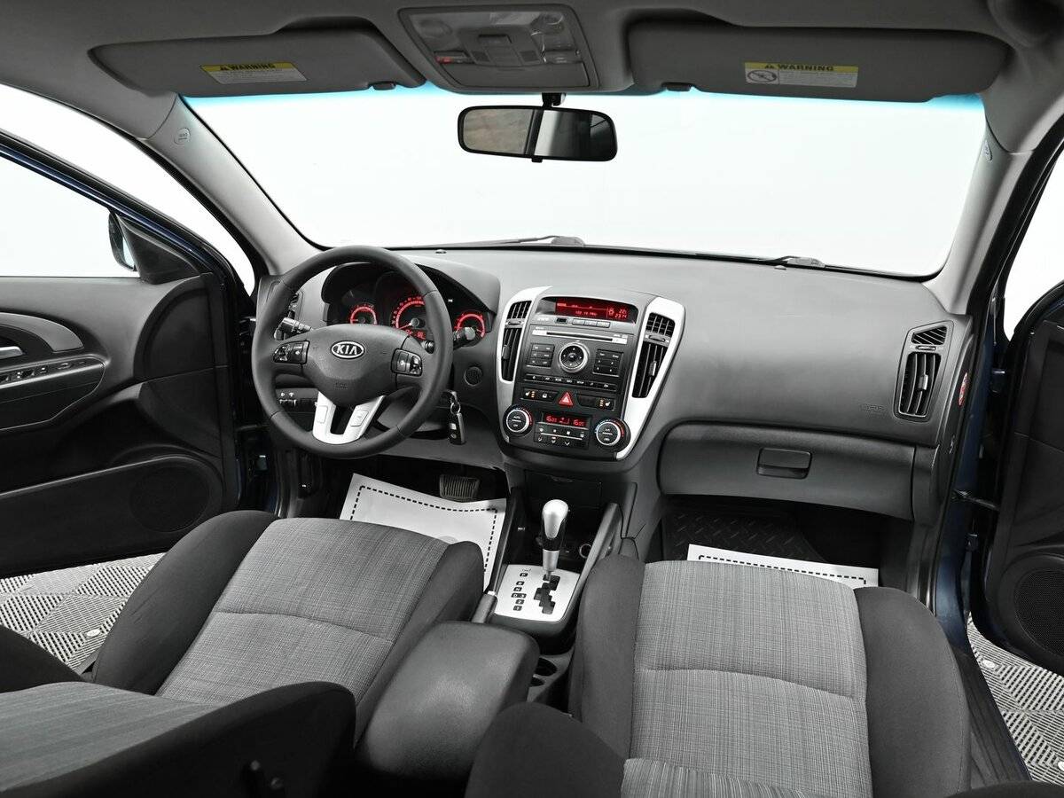 Kia Ceed с пробегом — 2011 год. Фото: #10