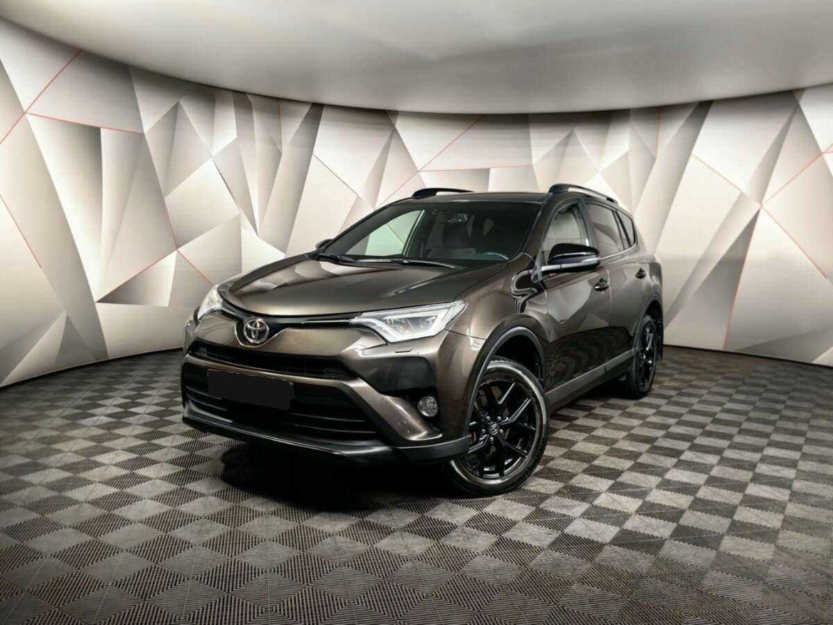 Toyota RAV4 с пробегом — 2019 год. Фото: #0