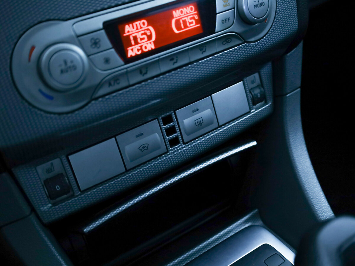 Ford Focus с пробегом — 2010 год. Фото: #11