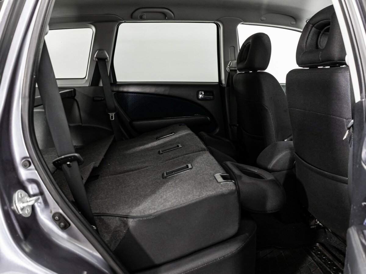 Mitsubishi Outlander с пробегом — 2007 год. Фото: #16