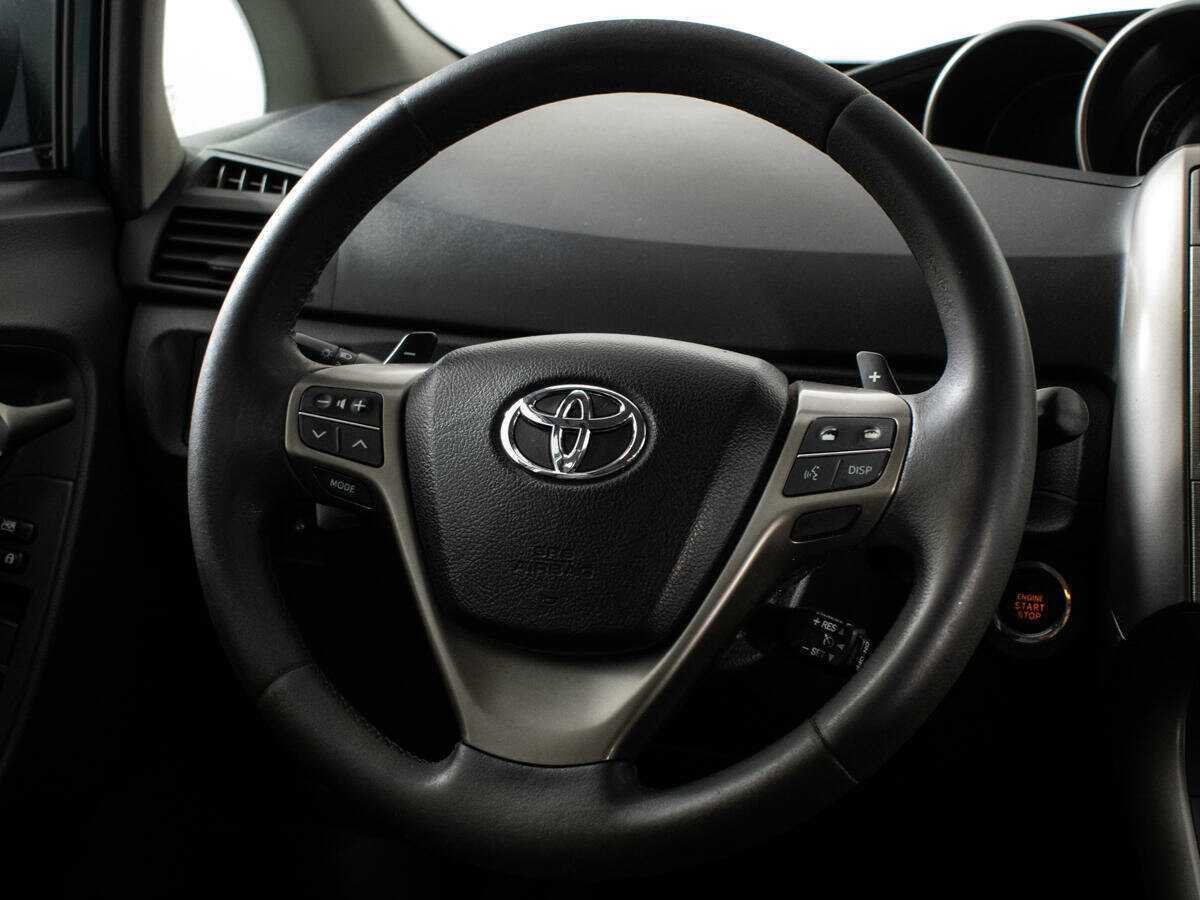 Toyota Verso с пробегом — 2010 год. Фото: #13