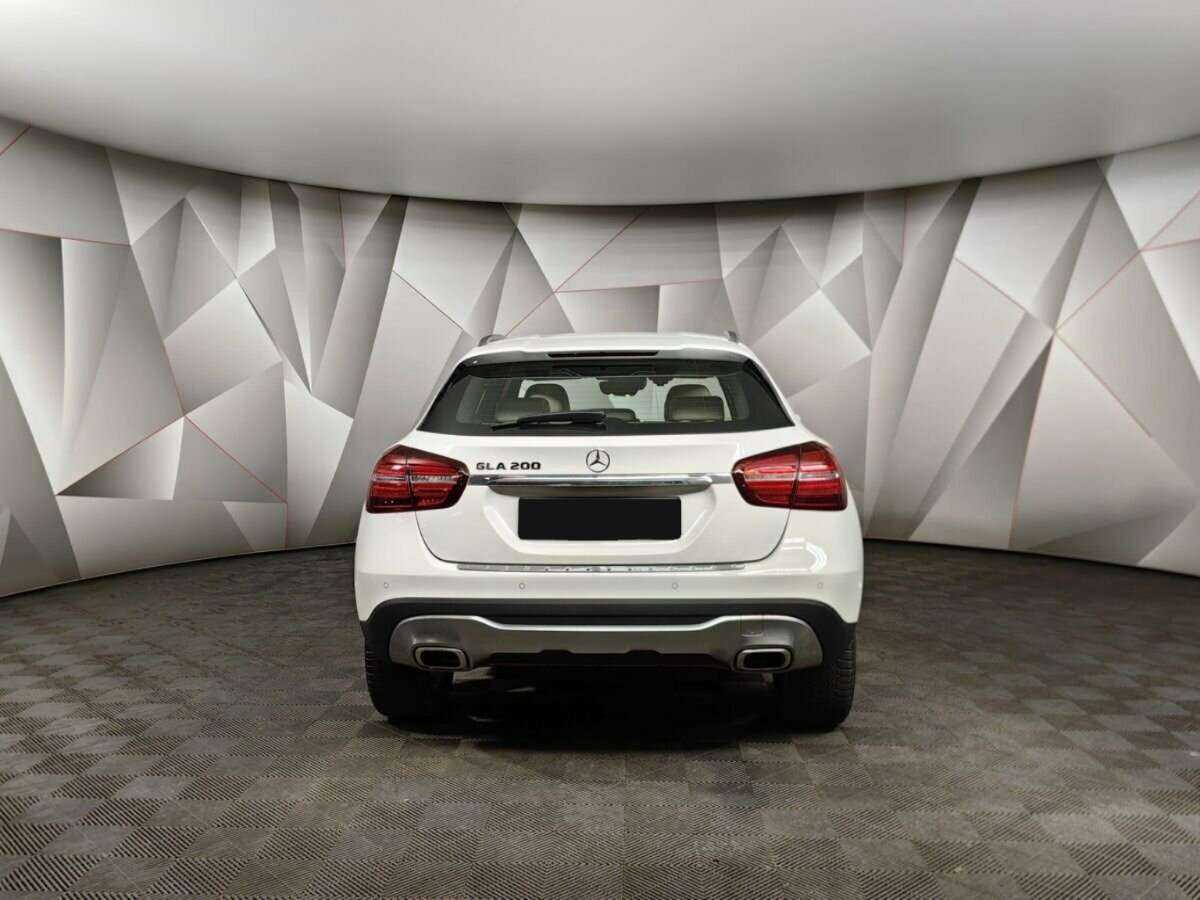 Mercedes-Benz GLA с пробегом — 2019 год. Фото: #7