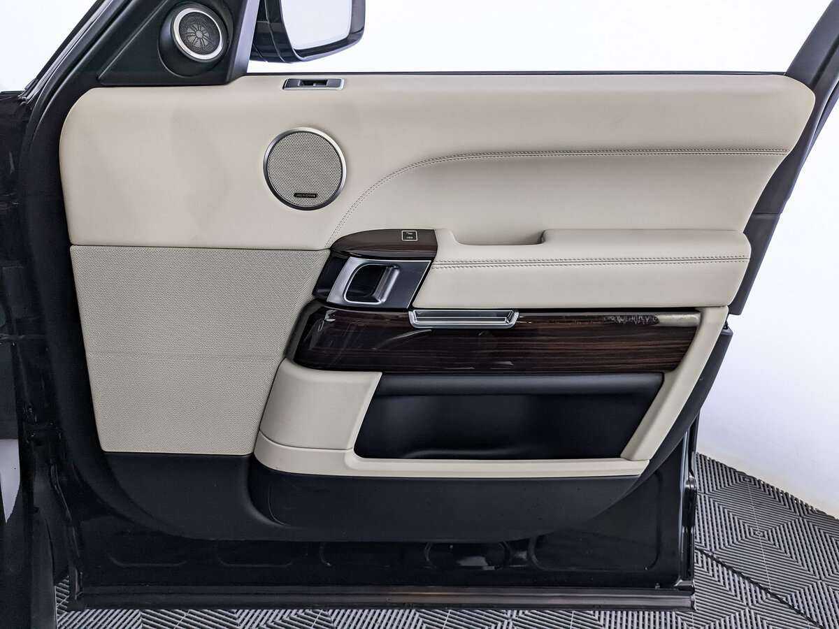 Land Rover Range Rover с пробегом — 2015 год. Фото: #20