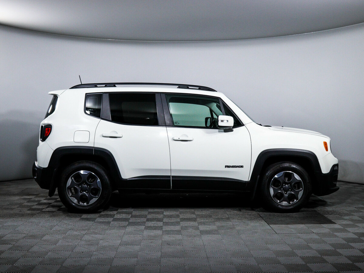 Jeep Renegade с пробегом — 2018 год. Фото: #3