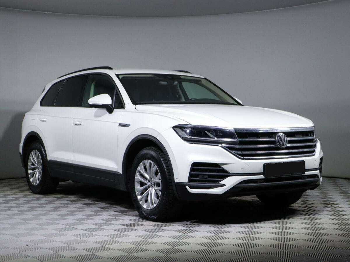 Volkswagen Touareg с пробегом — 2019 год. Фото: #2