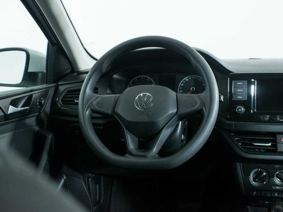 Volkswagen Polo с пробегом — 2020 год. Фото: #13
