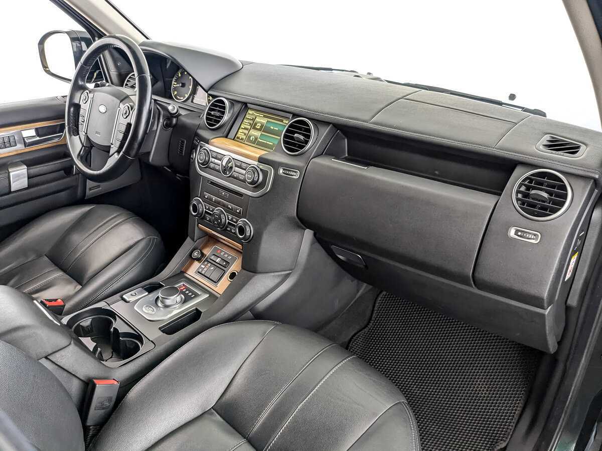 Land Rover Discovery с пробегом — 2014 год. Фото: #10