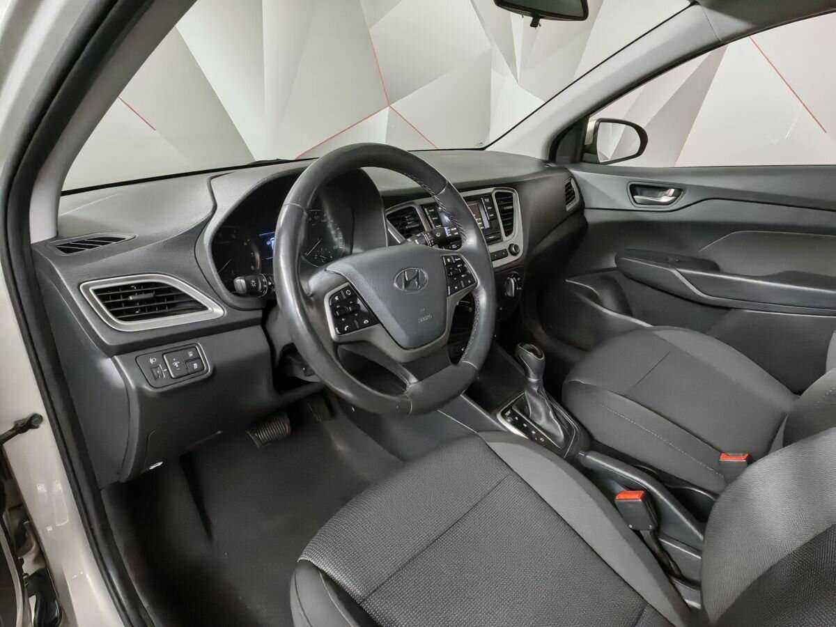 Hyundai Solaris с пробегом — 2019 год. Фото: #11