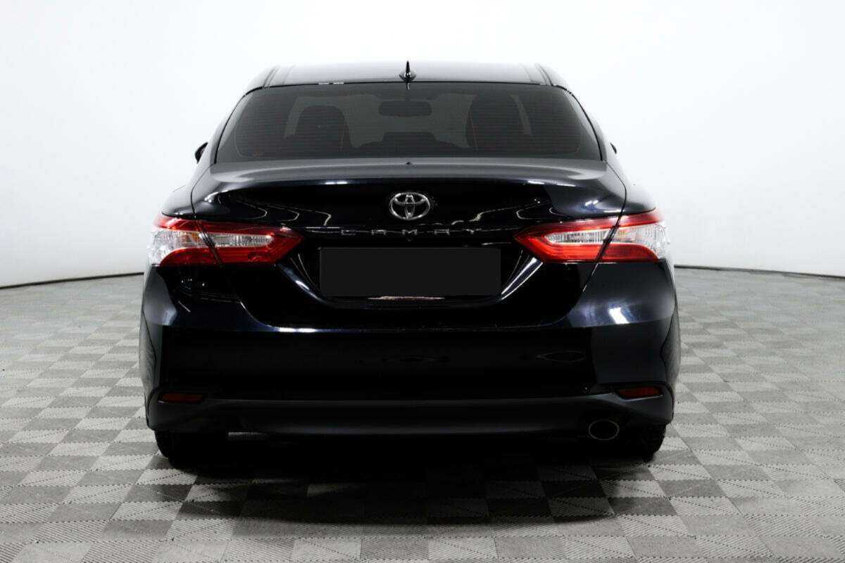 Toyota Camry с пробегом — 2019 год. Фото: #4
