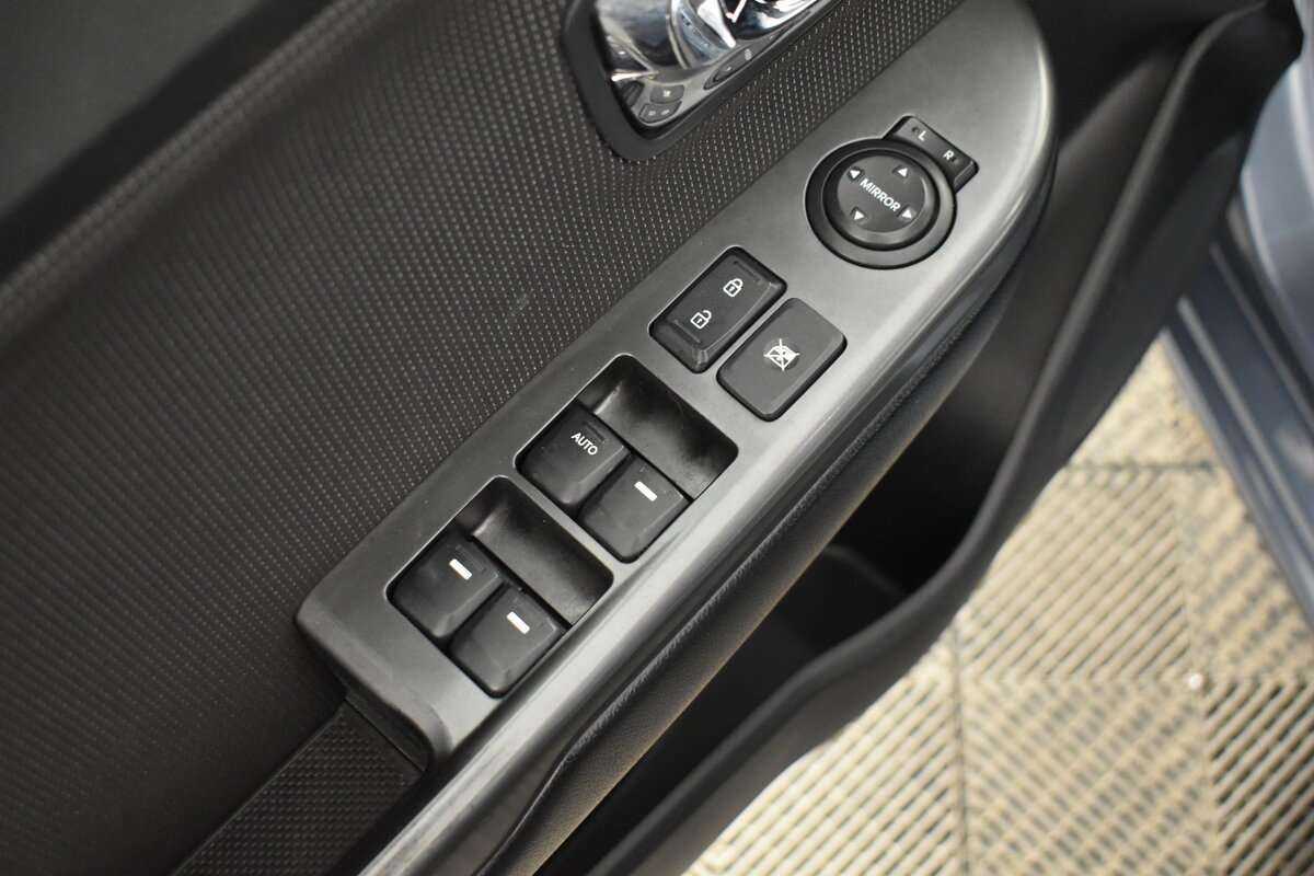 Kia Rio с пробегом — 2013 год. Фото: #7