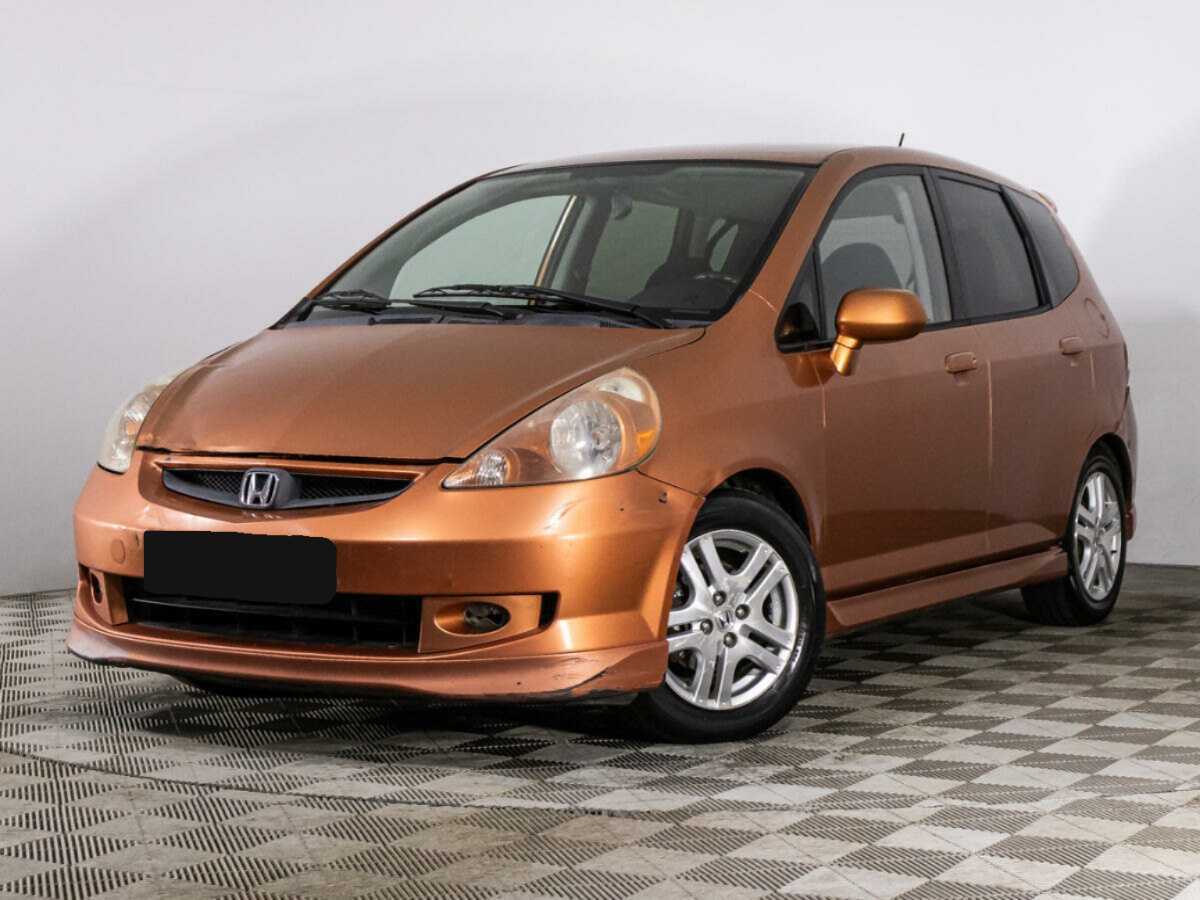 Honda Fit с пробегом — 2007 год. Фото: #0