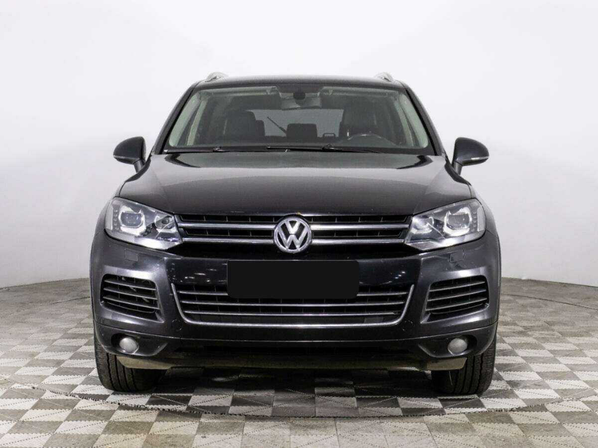 Volkswagen Touareg с пробегом — 2011 год. Фото: #1