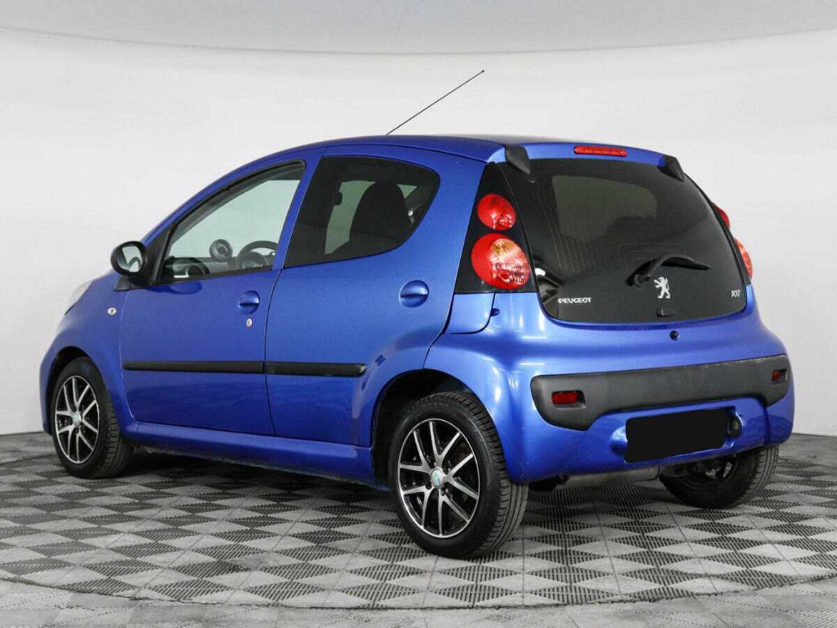 Peugeot 107 с пробегом — 2011 год. Фото: #6