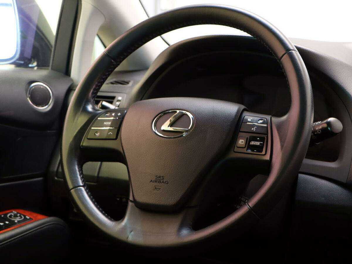Lexus RX с пробегом — 2011 год. Фото: #10