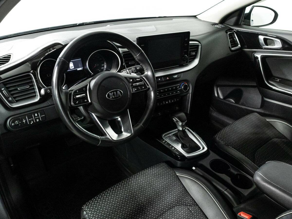 Kia Ceed с пробегом — 2021 год. Фото: #10