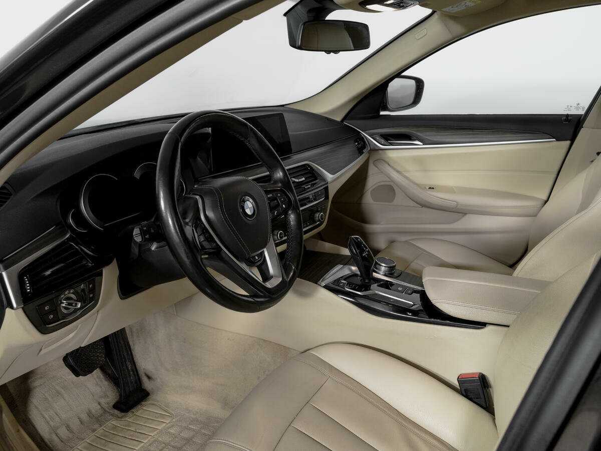 BMW 5 серии с пробегом — 2017 год. Фото: #14