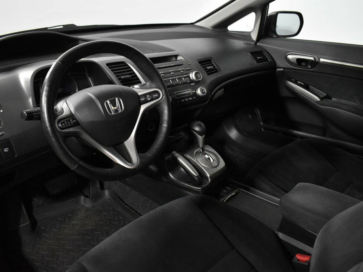 Honda Civic с пробегом — 2009 год. Фото: #8