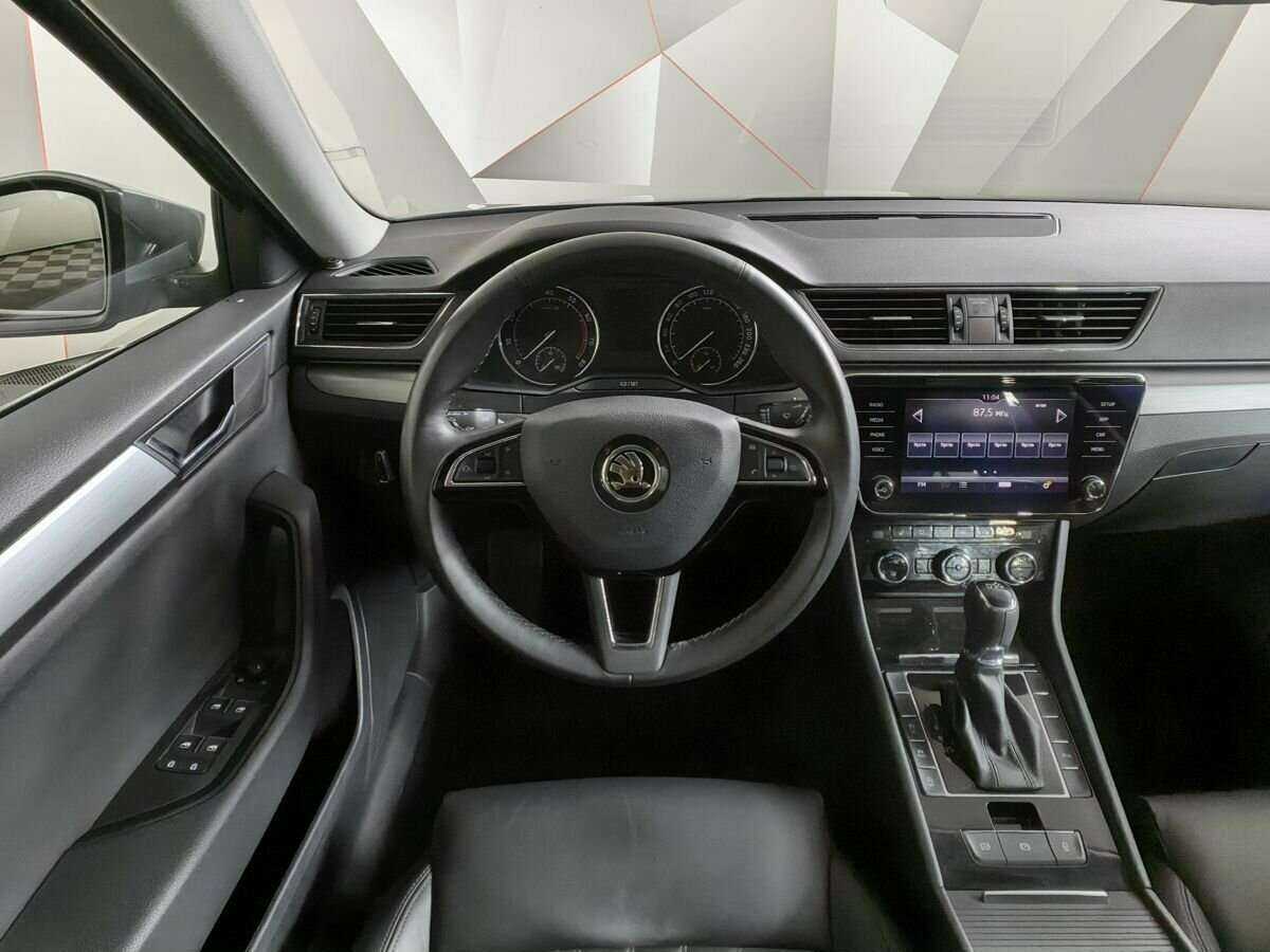 Skoda Superb с пробегом — 2017 год. Фото: #15