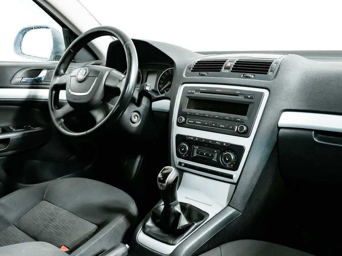 Skoda Octavia с пробегом — 2011 год. Фото: #8
