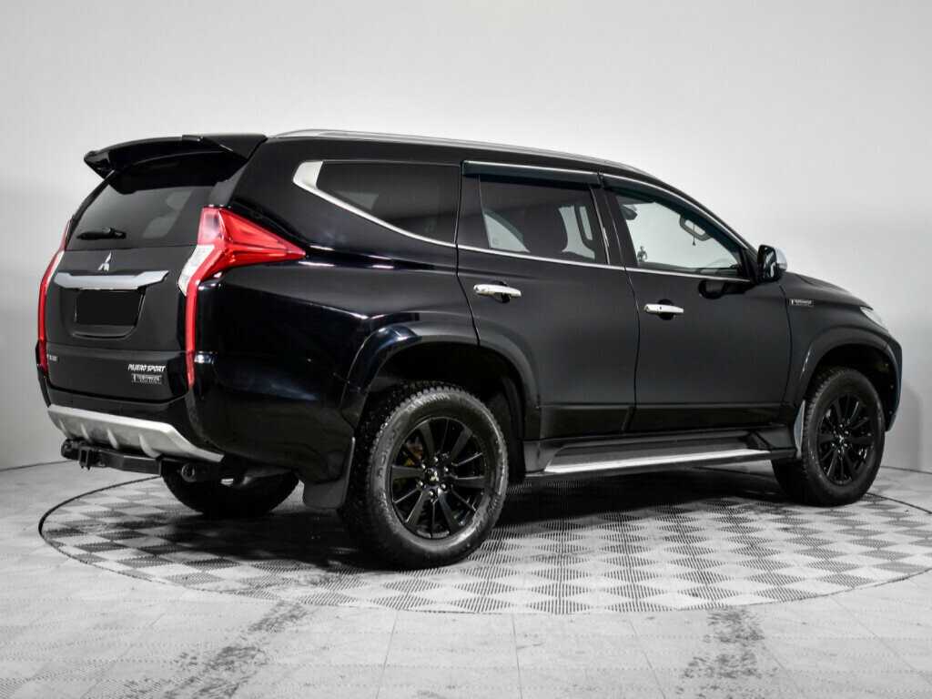 Mitsubishi Pajero Sport с пробегом — 2019 год. Фото: #3