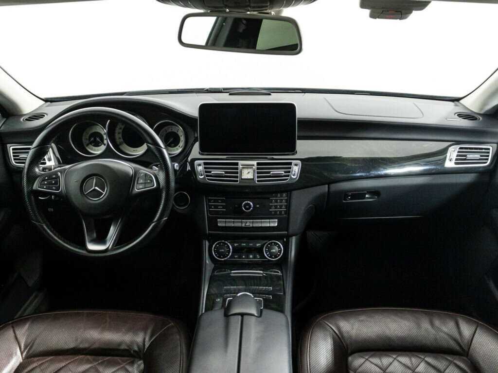 Mercedes-Benz CLS с пробегом — 2017 год. Фото: #12