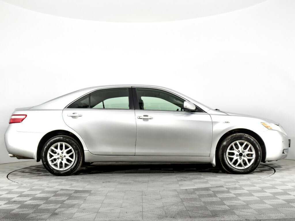 Toyota Camry с пробегом — 2007 год. Фото: #3