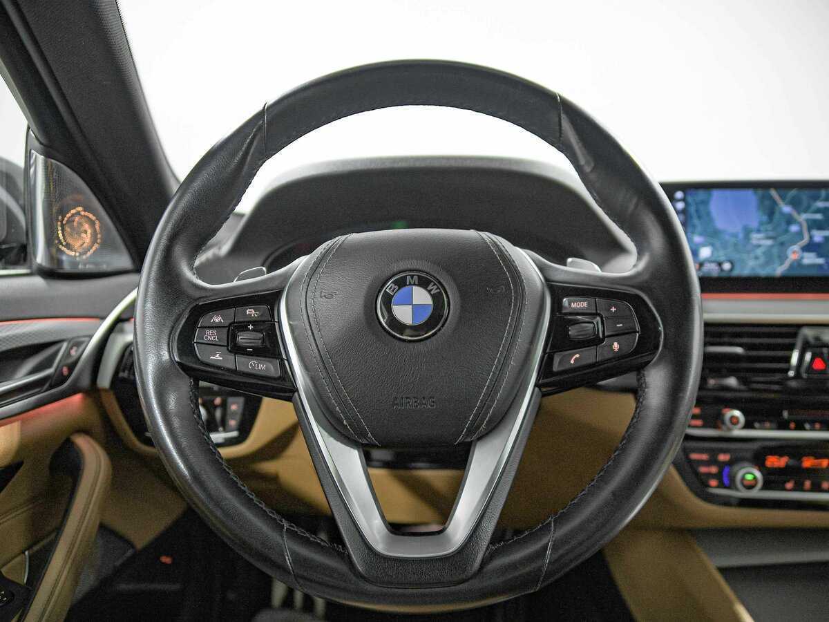 BMW 5 серии с пробегом — 2017 год. Фото: #6