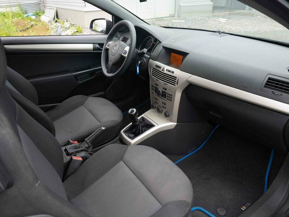 Opel Astra с пробегом — 2007 год. Фото: #9