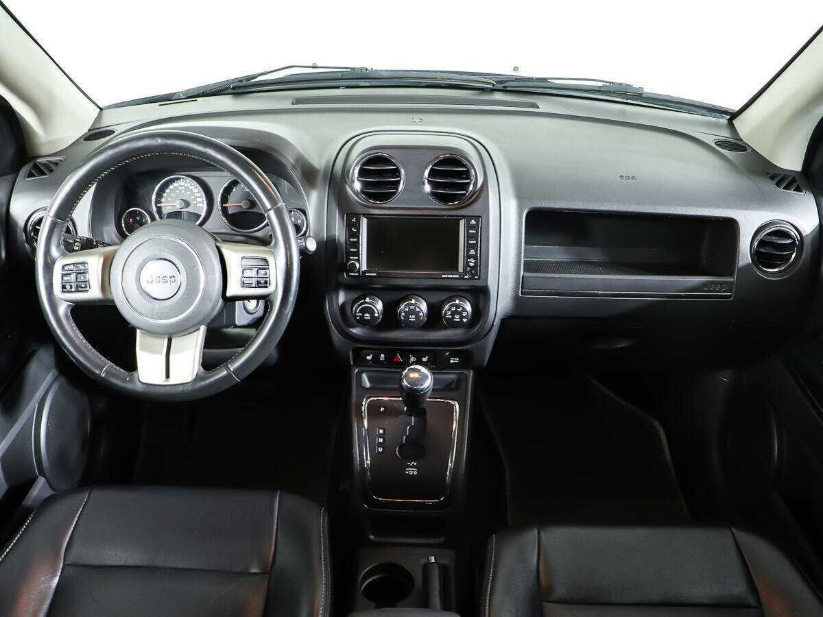 Jeep Compass с пробегом — 2012 год. Фото: #9