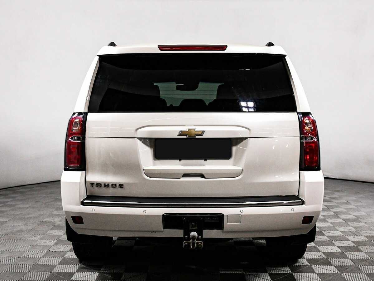 Chevrolet Tahoe с пробегом — 2015 год. Фото: #4