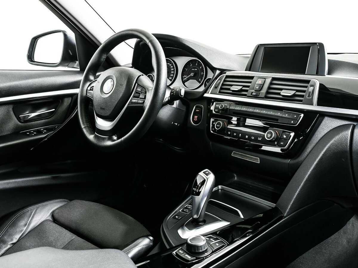 BMW 3 серии с пробегом — 2016 год. Фото: #8