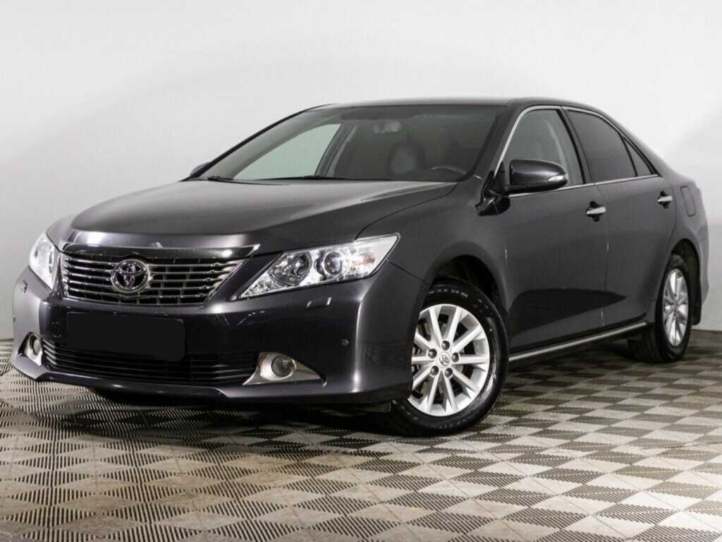 Toyota Camry с пробегом — 2012 год. Фото: #0