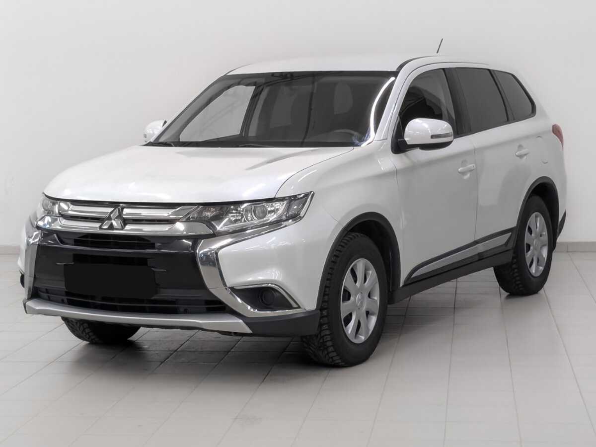 Mitsubishi Outlander с пробегом — 2015 год. Посмотреть фото