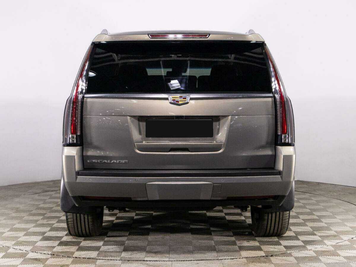 Cadillac Escalade с пробегом — 2018 год. Фото: #5