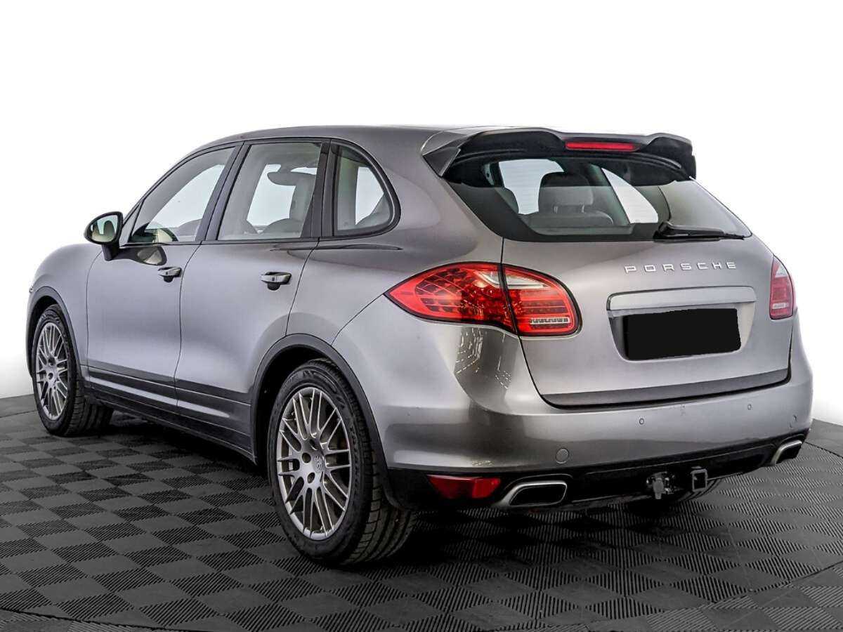 Porsche Cayenne с пробегом — 2012 год. Фото: #6