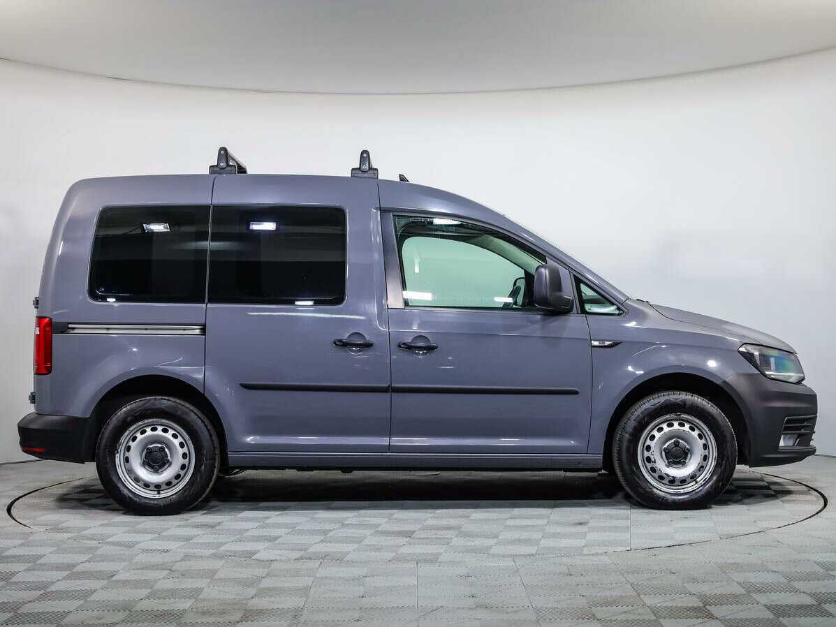 Volkswagen Caddy с пробегом — 2019 год. Фото: #2