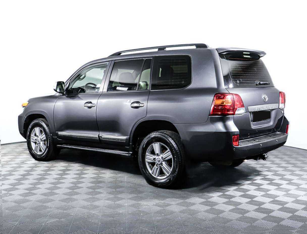 Toyota Land Cruiser с пробегом — 2012 год. Фото: #6
