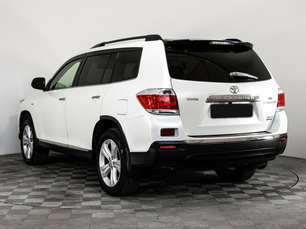Toyota Highlander с пробегом — 2012 год. Фото: #6